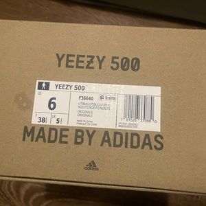 Yeezy 500